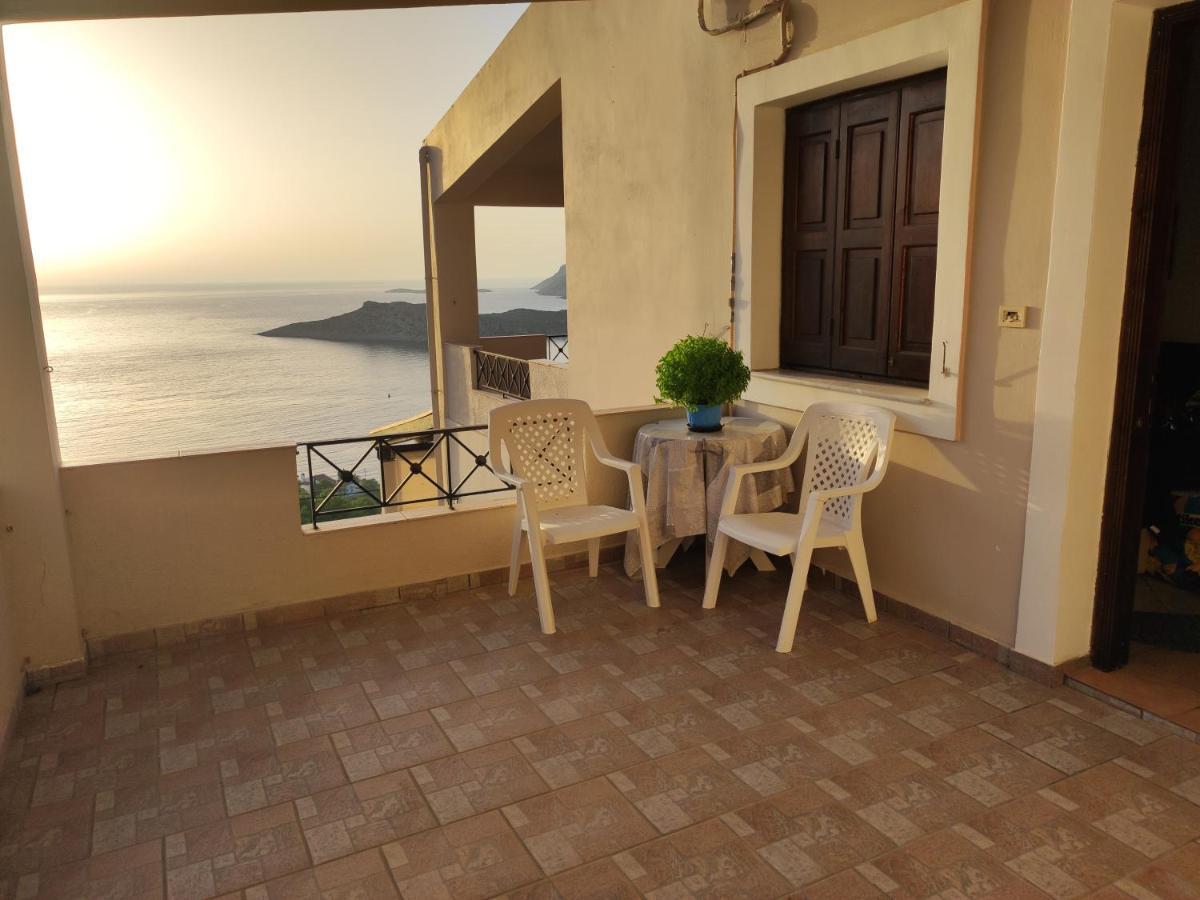 Apartamento George Myrties Exterior foto