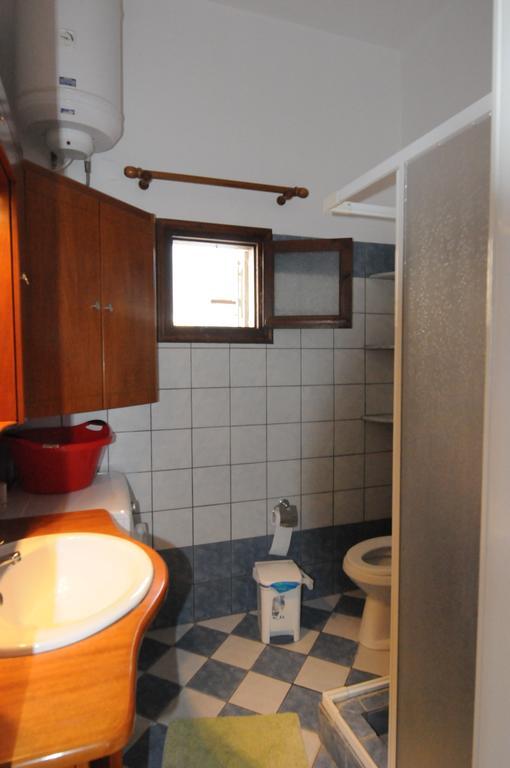 Apartamento George Myrties Exterior foto